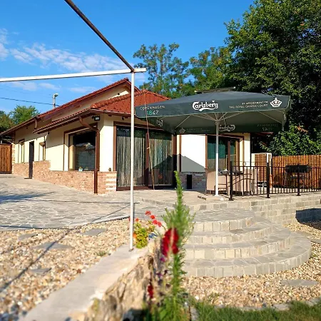 Gæstehus Cozy House Bohot Relax, бохот релакс Khotnitsa